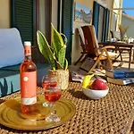Solaris Methea- Luxury By The Castle Вилла