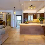 Вилла Solaris Methea- Luxury By The Castle