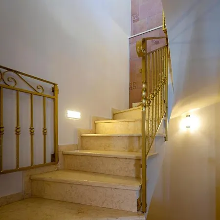 Vilă Solaris Methea- Luxury By The Castle *