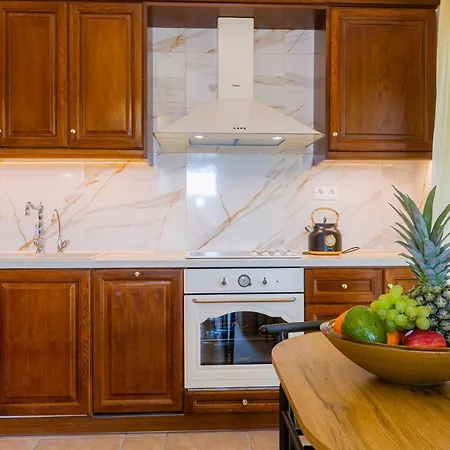 Solaris Methea- Luxury By The Castle Kassiopi