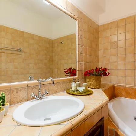 Solaris Methea- Luxury By The Castle * Kassiopi