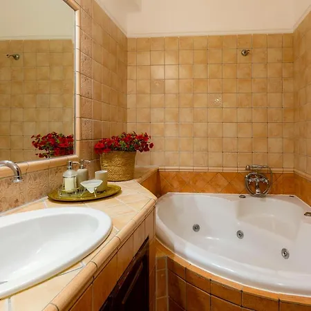 Solaris Methea- Luxury By The Castle Kassiopi