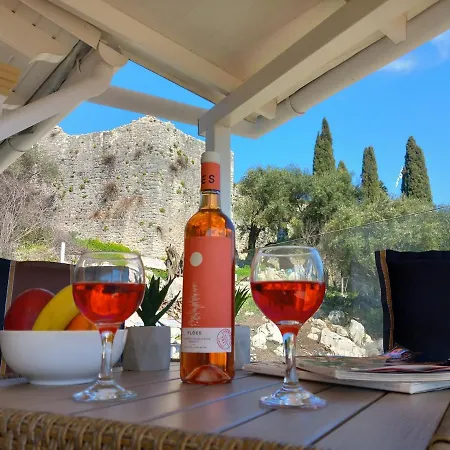 Solaris Methea- Luxury By The Castle * Kassiopi