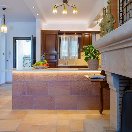 Villa Solaris Methea- Luxury By The Castle Kassiopi