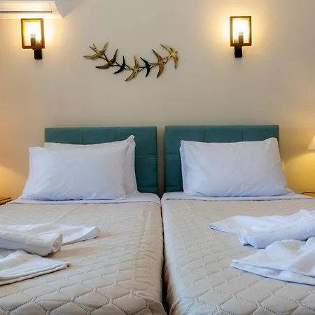 Solaris Methea- Luxury By The Castle Villa