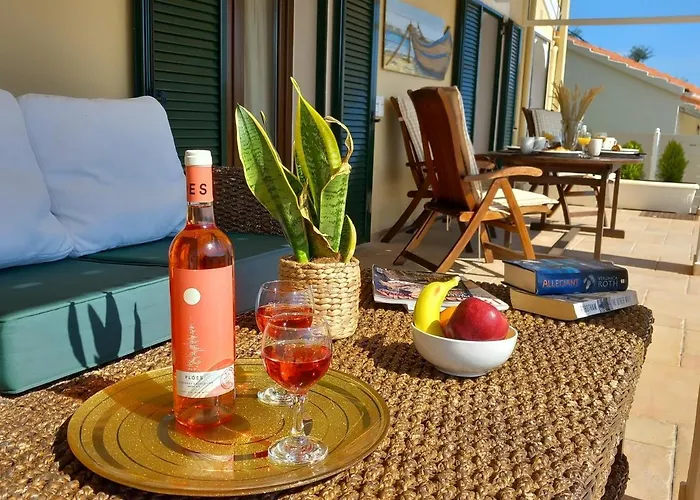 Solaris Methea- Luxury By The Castle Villa