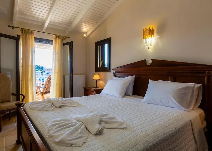 Solaris Methea- Luxury By The Castle *