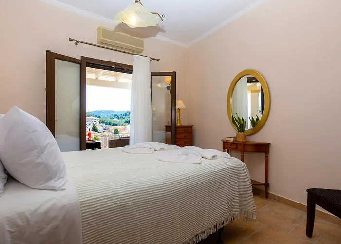 Solaris Methea- Luxury By The Castle Vila Kassiopi