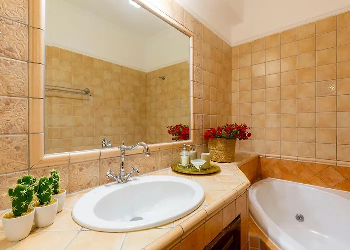 Solaris Methea- Luxury By The Castle * Kassiopi