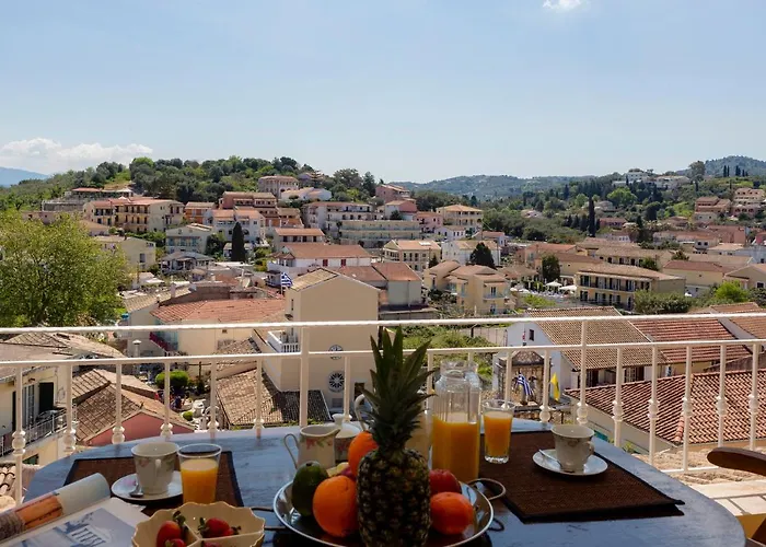 Villa Solaris Methea- Luxury By The Castle