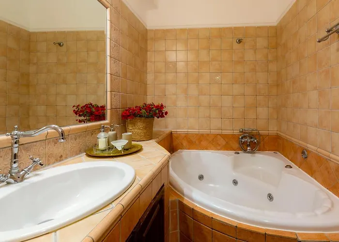 Solaris Methea- Luxury By The Castle Kassiopi