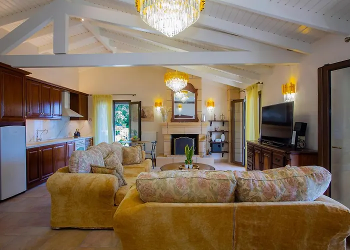 Solaris Methea- Luxury By The Castle Villa Kassiopi