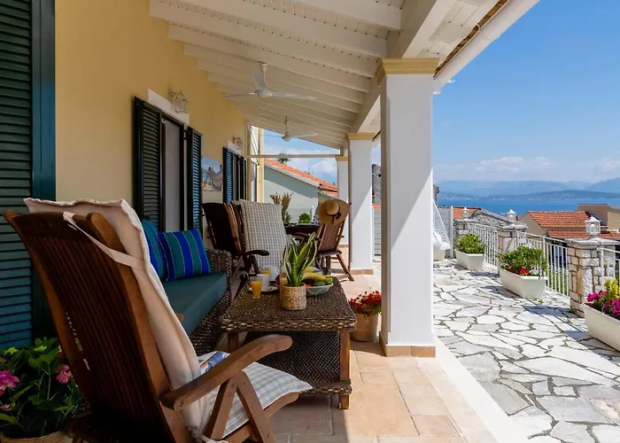 Solaris Methea- Luxury By The Castle