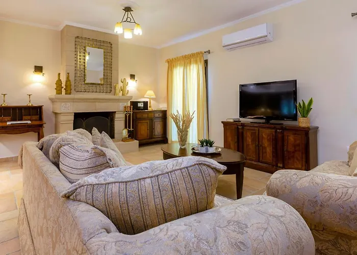 Solaris Methea- Luxury By The Castle Villa Kassiopi