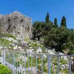 Solaris Methea- Luxury By The Castle *