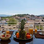 Villa Solaris Methea- Luxury By The Castle Kassiopi